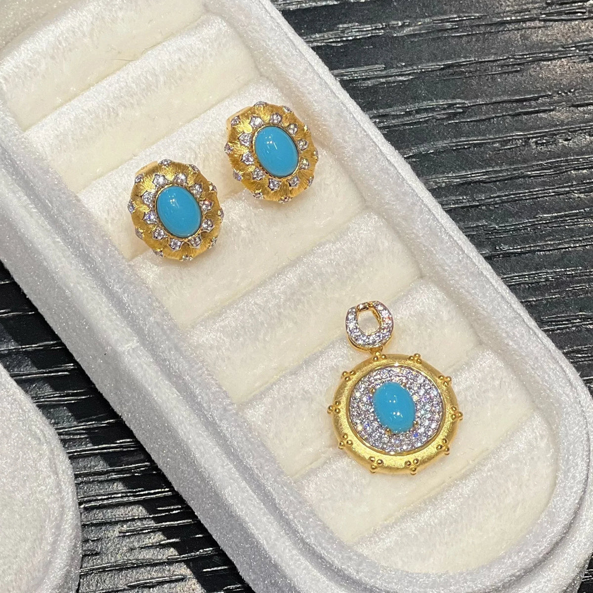 Azure gilded oval created turquoise pierced earrings and pendant set